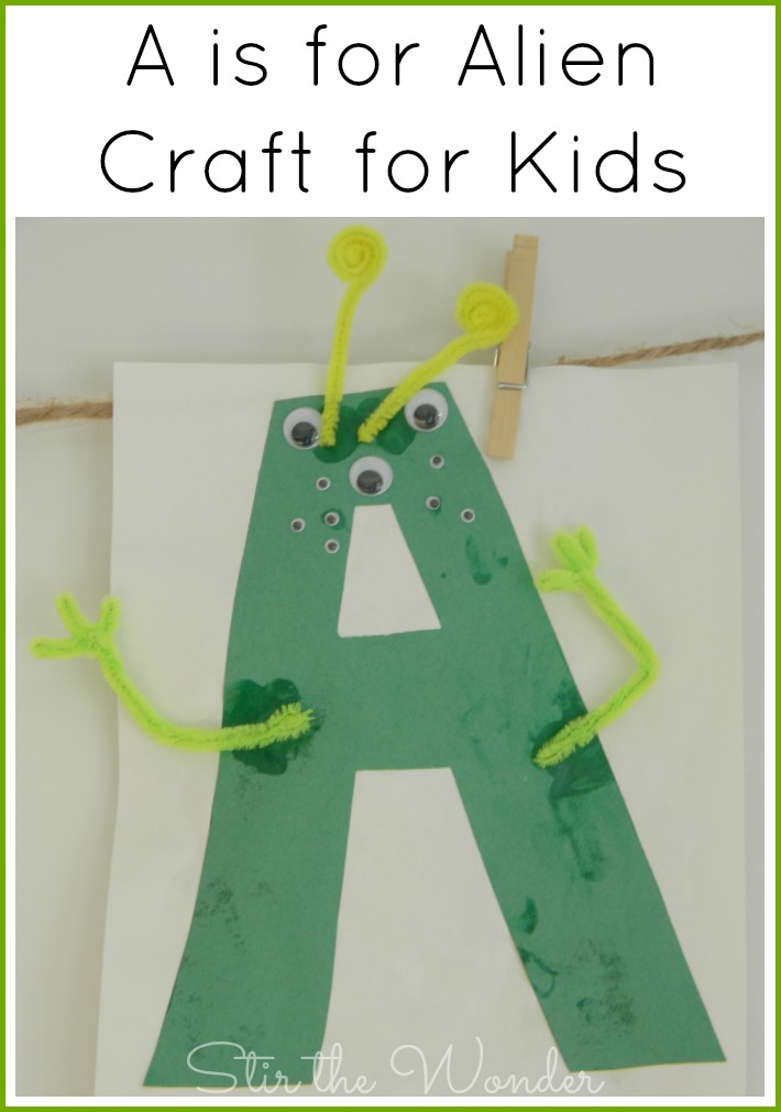 A is for Alien Craft for kids is a fun way to work on fine motor skills with toddlers and preschoolers, as well as encourage alphabet recognition! | Fine Motor Fridays at Stir the Wonder