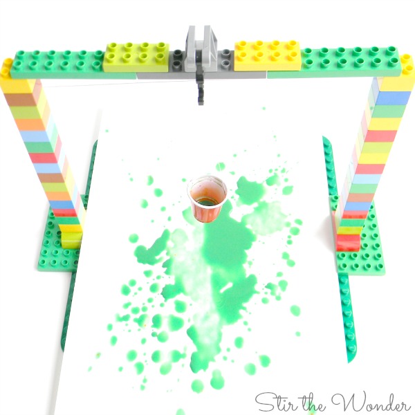 Duplo Pendululm Painting STEAM project